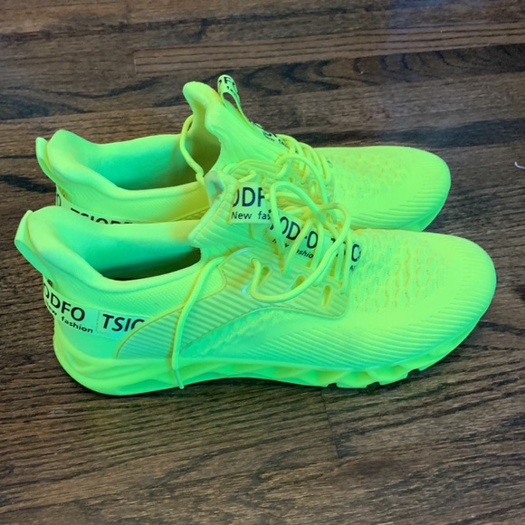 New Fashion sneakers size 11.5 - Picture 3 of 6